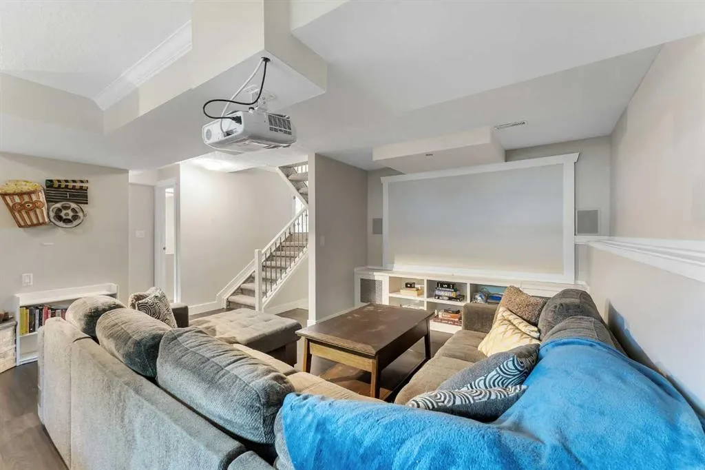 12 Marquis Place SE