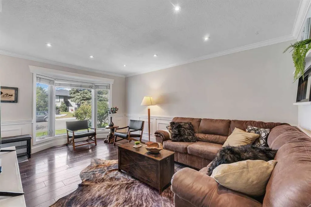 12 Marquis Place SE