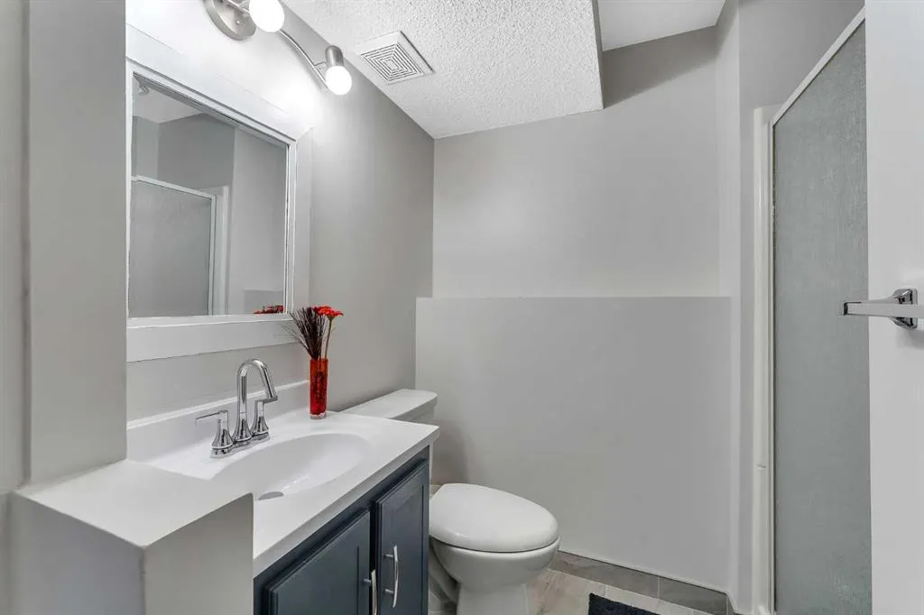 12 Marquis Place SE