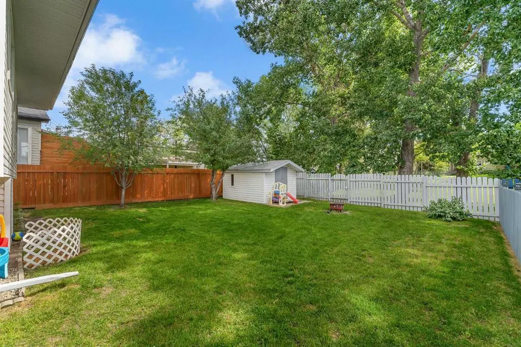 12 Marquis Place SE