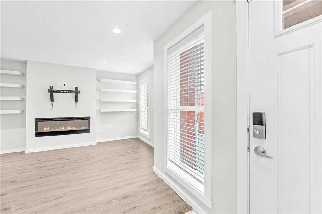 523 Cranford Mews SE