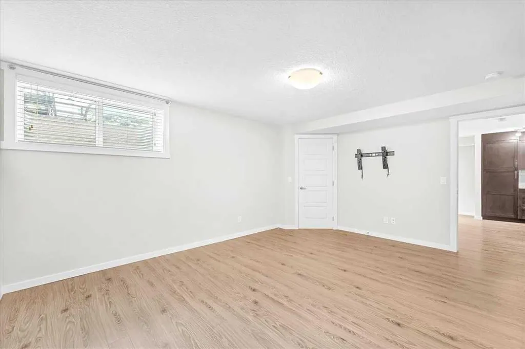 523 Cranford Mews SE