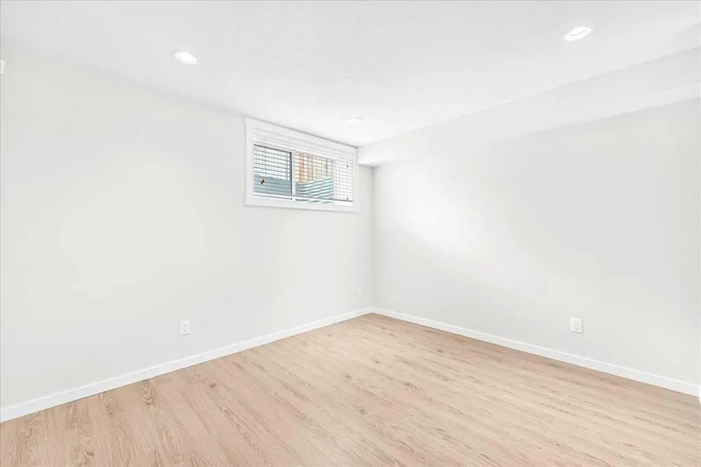 523 Cranford Mews SE