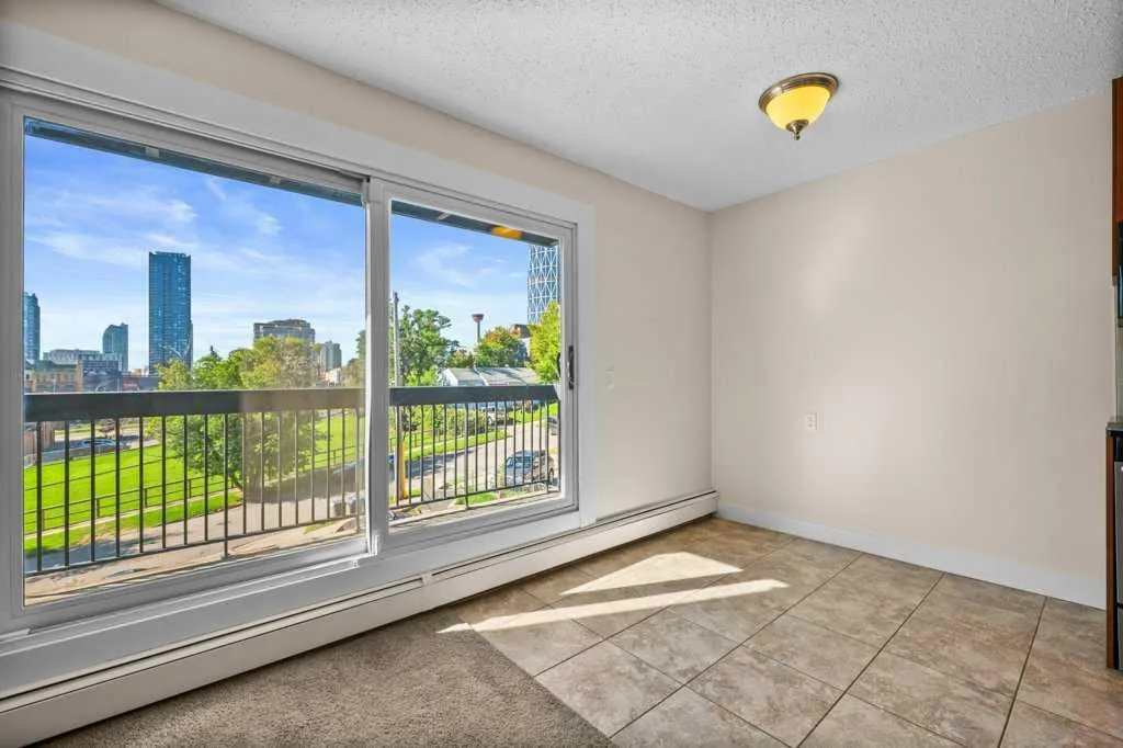 409 1 Avenue NE, #303