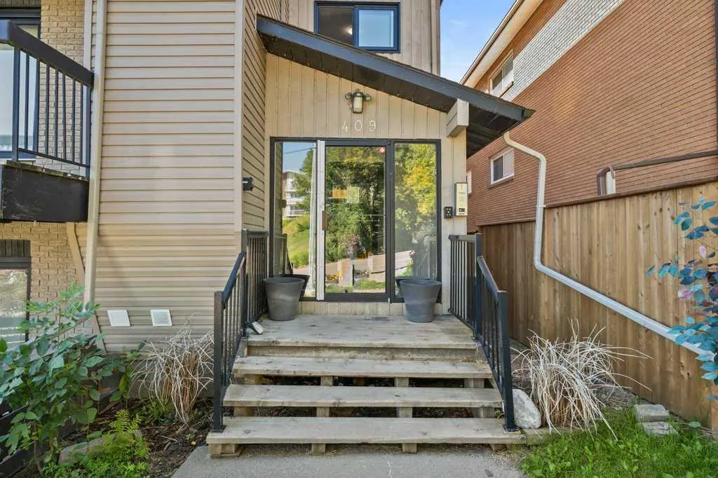 409 1 Avenue NE, #303