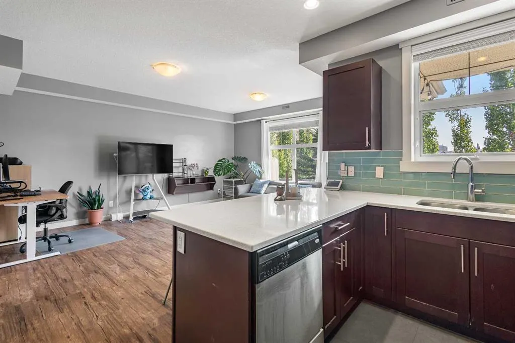 38 West Springs Lane SW