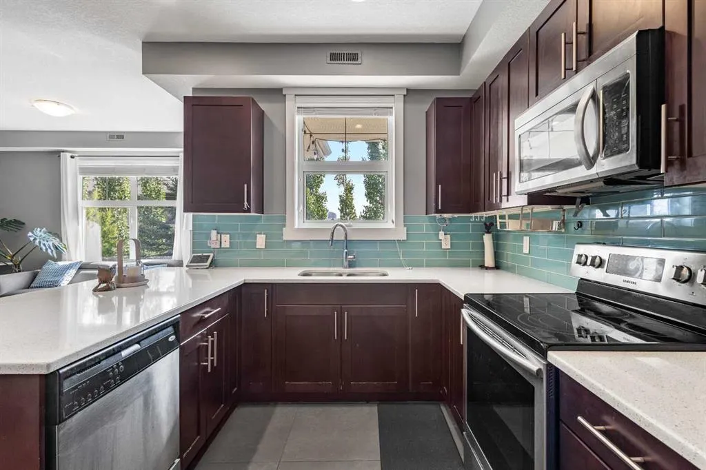 38 West Springs Lane SW