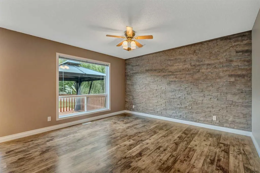 60 Citadel Peak Mews NW