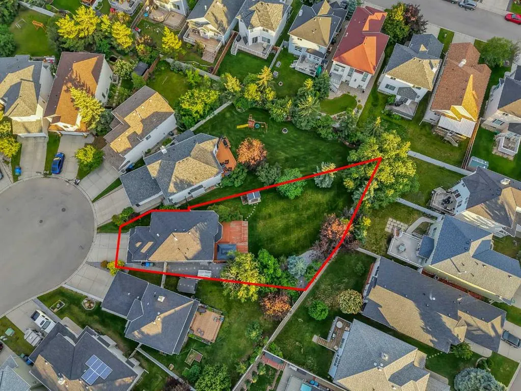 60 Citadel Peak Mews NW