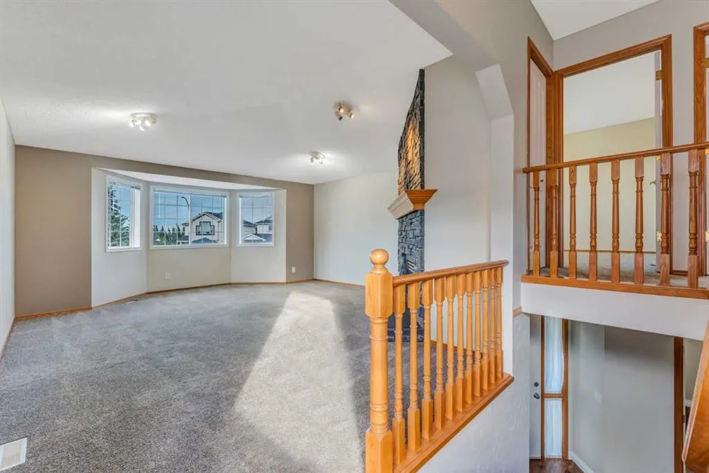 60 Citadel Peak Mews NW