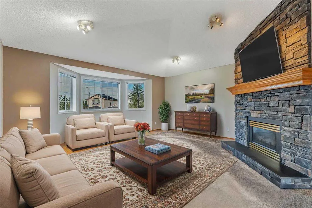 60 Citadel Peak Mews NW