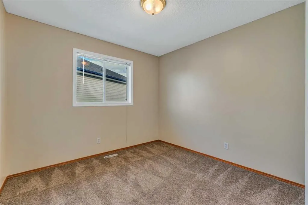 60 Citadel Peak Mews NW