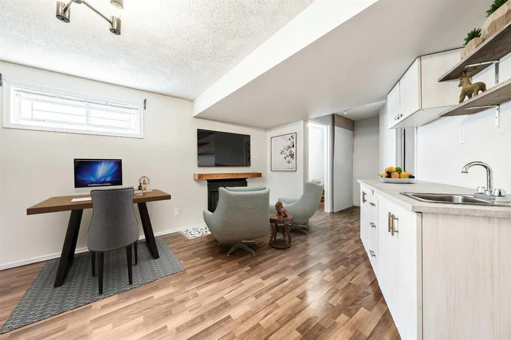 680 Macewan Drive NW