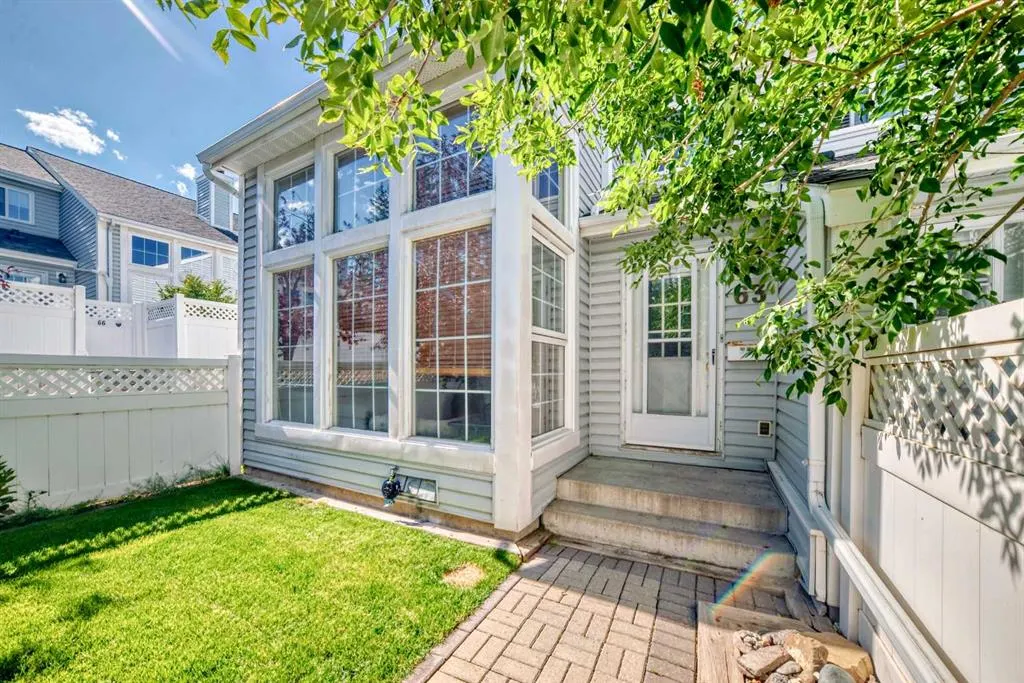 28 Berwick Crescent NW, #63