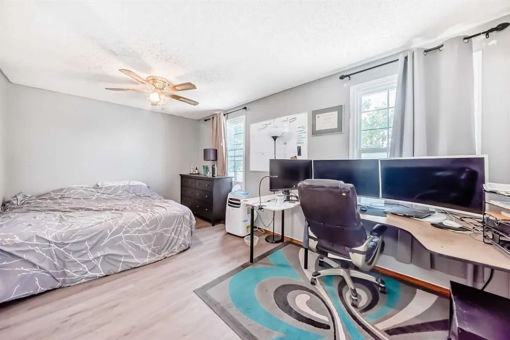 28 Berwick Crescent NW, #63