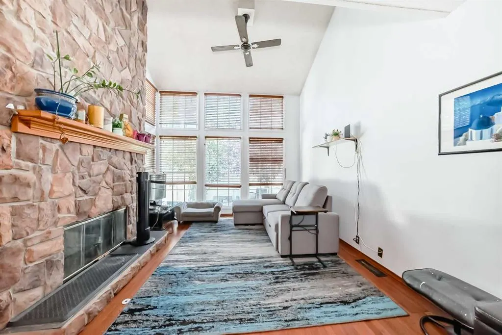28 Berwick Crescent NW, #63