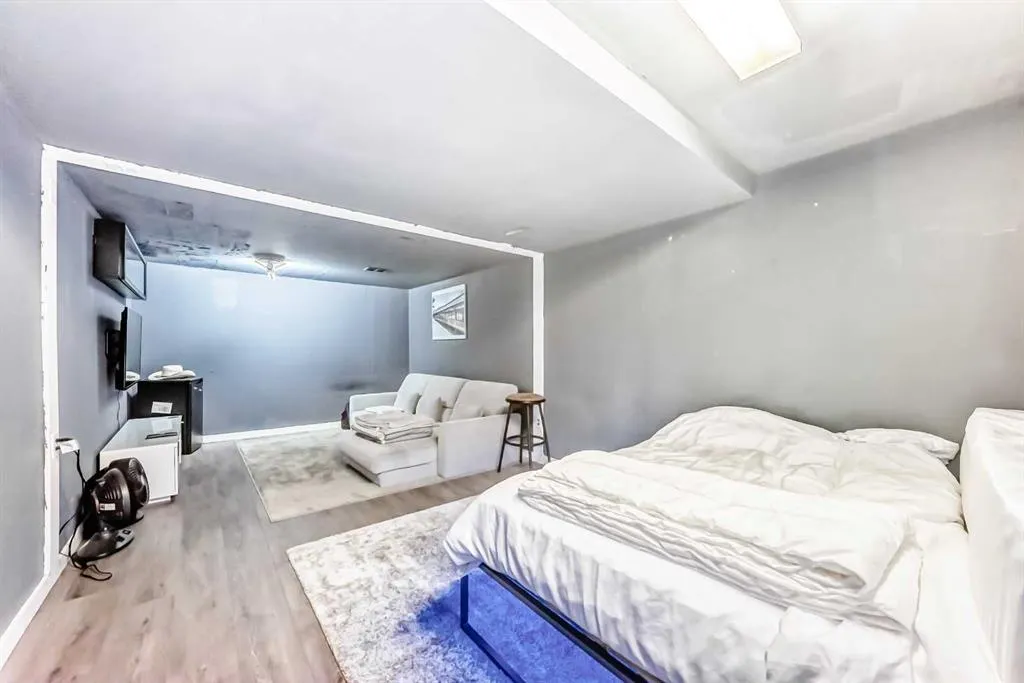 28 Berwick Crescent NW, #63