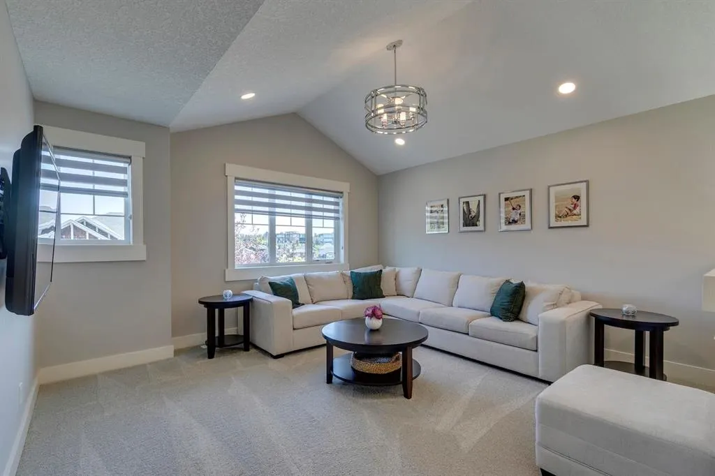 3 Aspen Dale Way SW