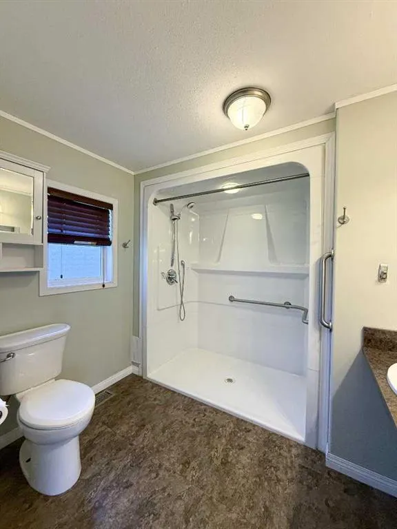 5800 46 Street, #13