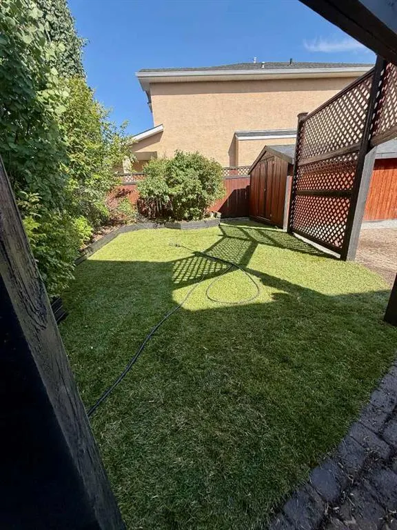 6 Royal Birkdale Court NW