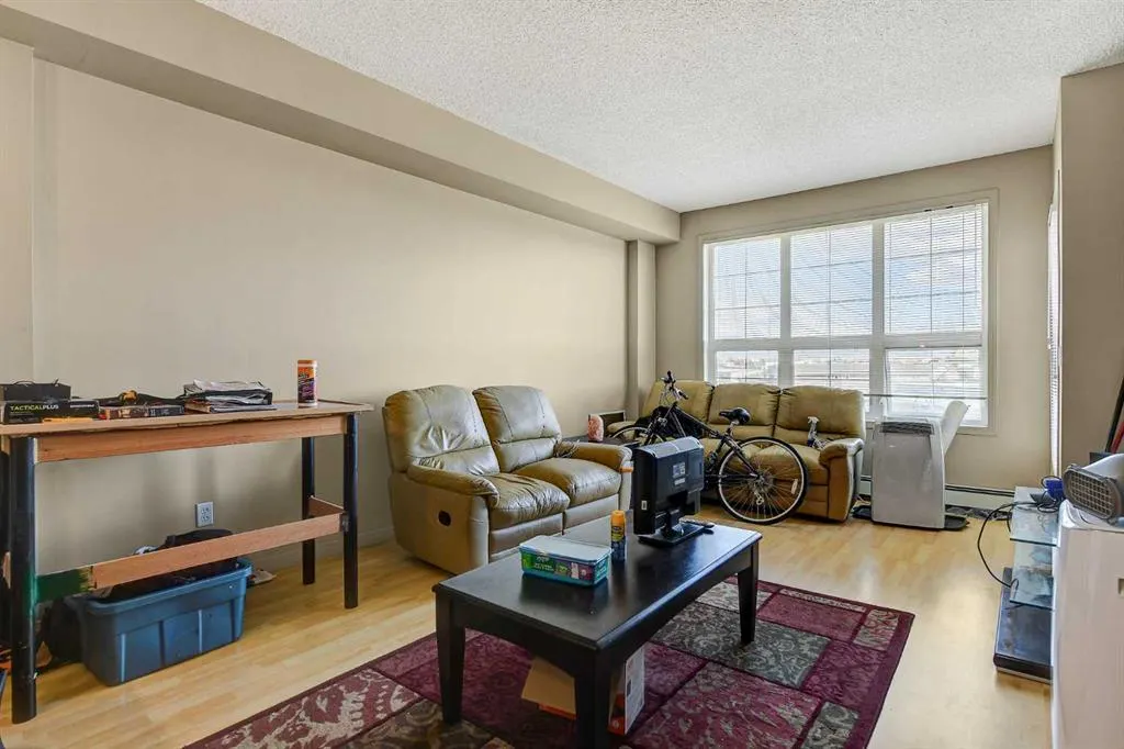 12330 102 Street, #415