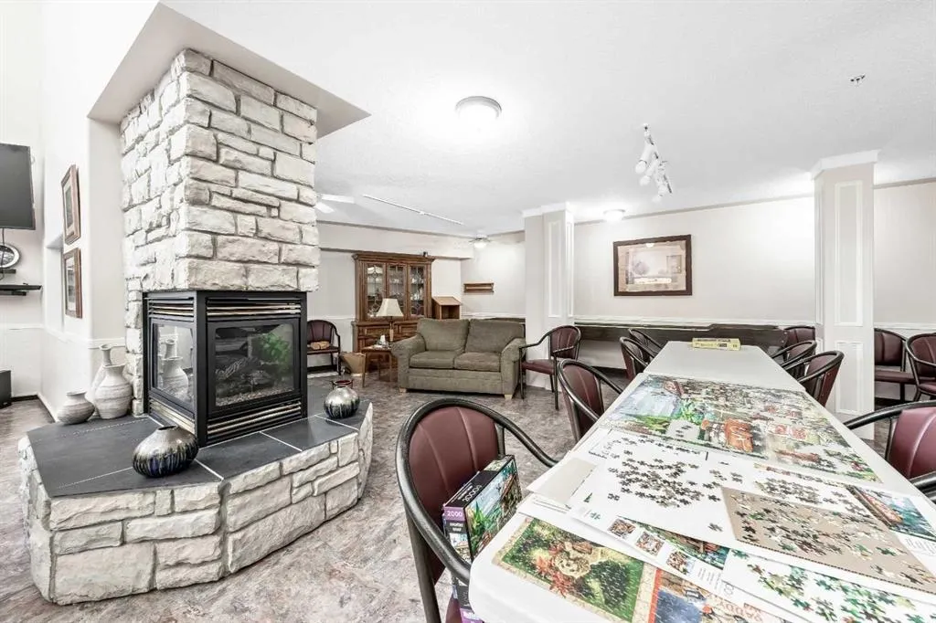 6818 Pinecliff Grove NE, #3303