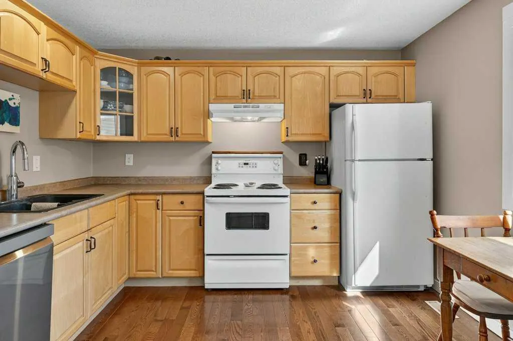 7 Strathearn Rise SW