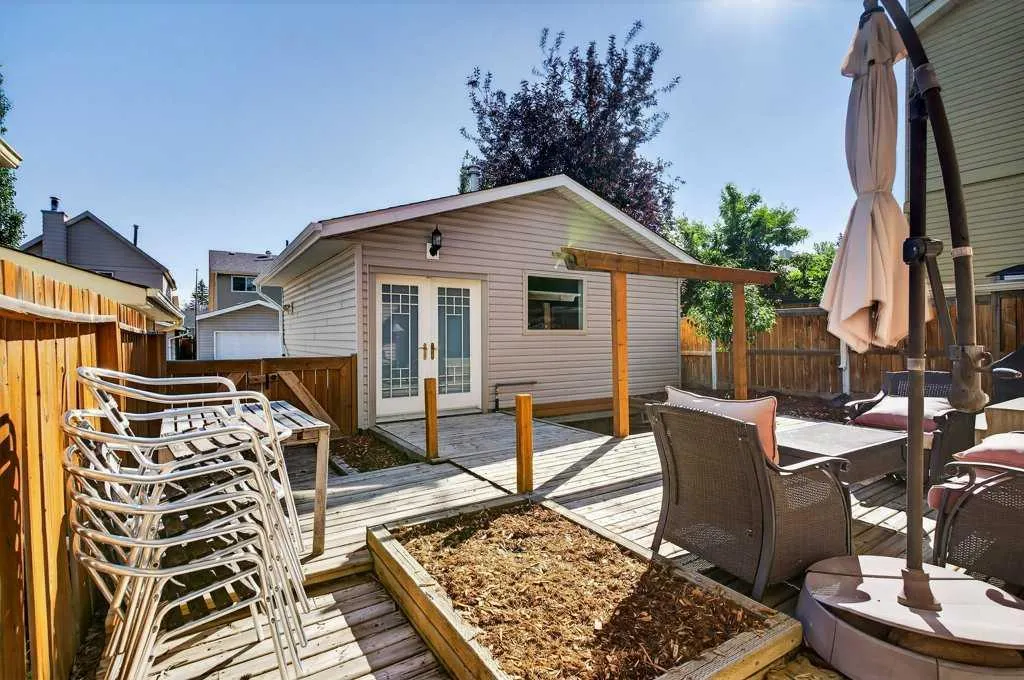 7 Strathearn Rise SW