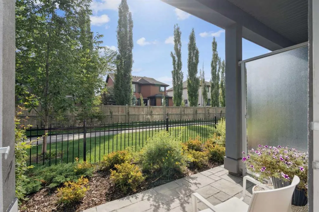 8531 8A Avenue SW, #106