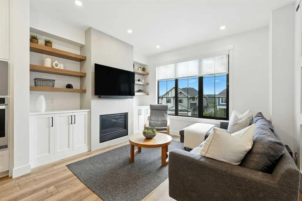 140 Discovery Drive SW
