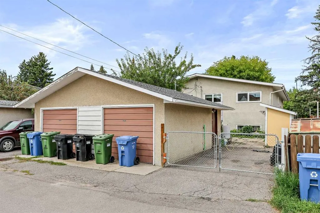 2606 26 Street SW