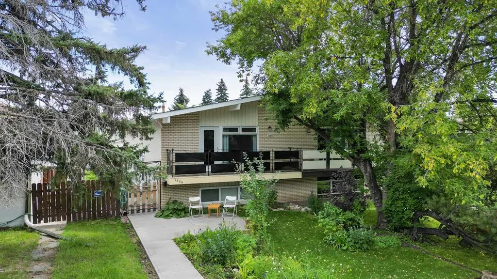 2606 26 Street SW