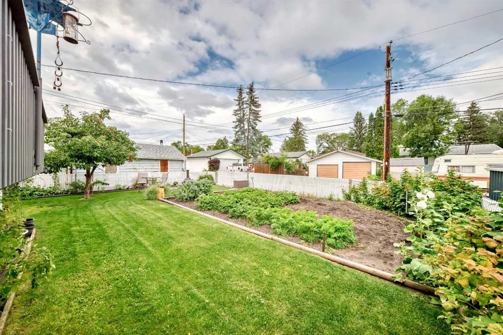 5114 57 Ave