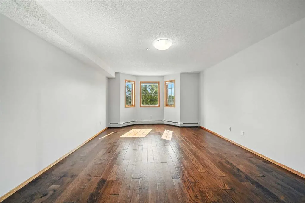 4805 45 Street, #324