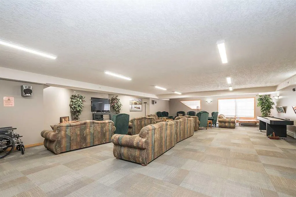 4805 45 Street, #324