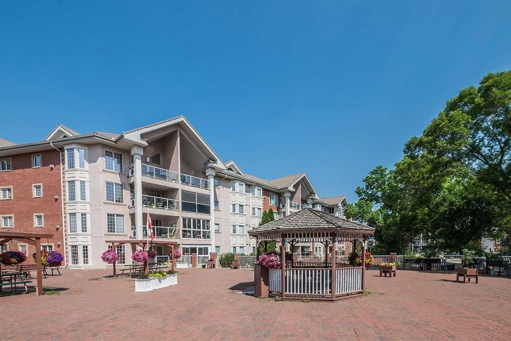 4805 45 Street, #324