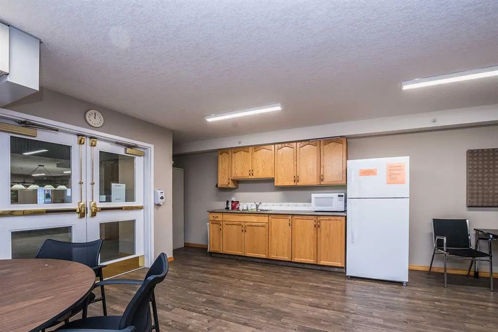 4805 45 Street, #324