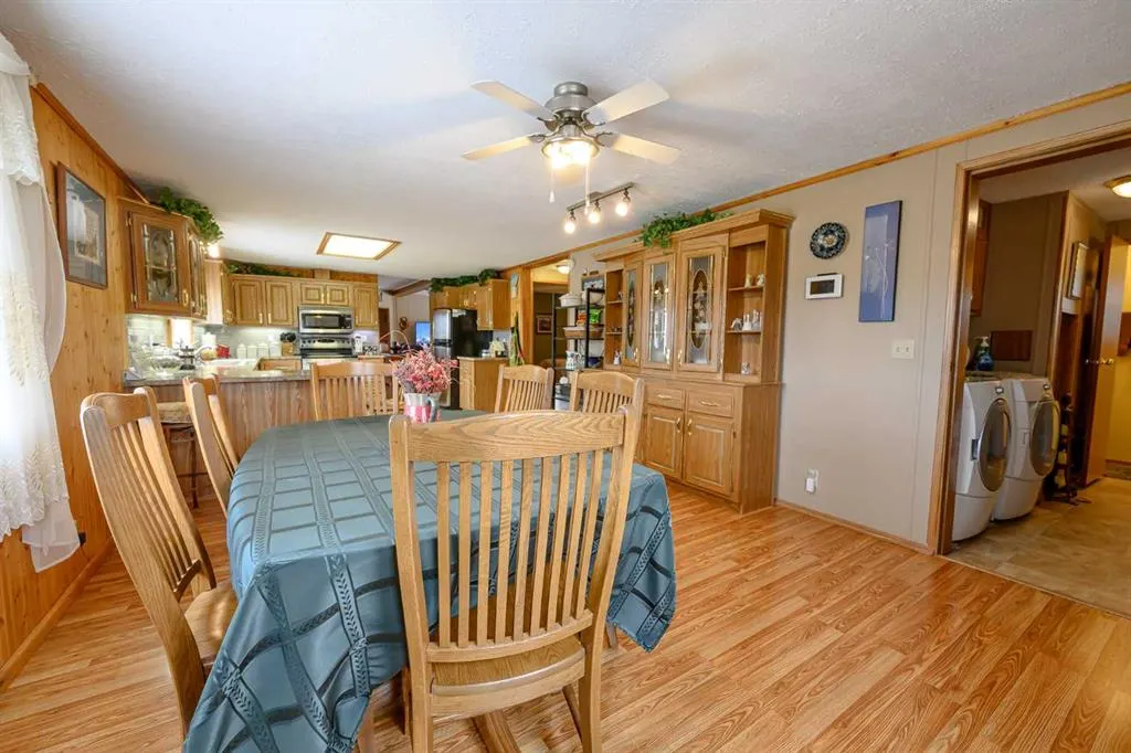 743073 Highway 2