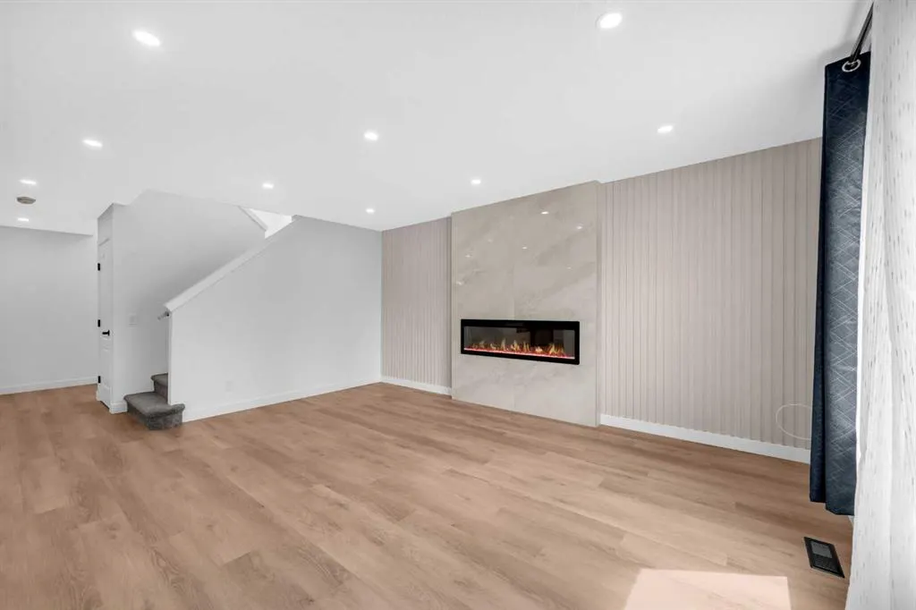 126 Oakmere Point