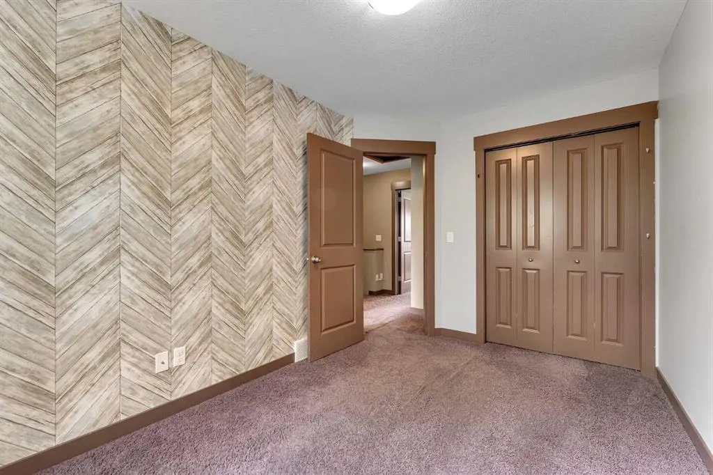 185 Rainbow Falls Manor