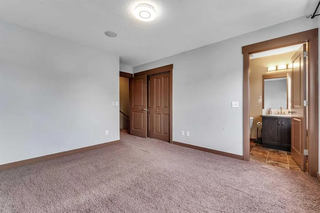 185 Rainbow Falls Manor
