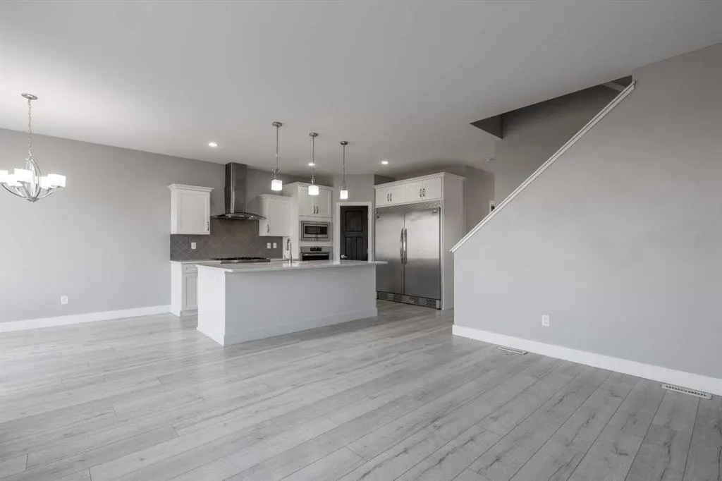 263 Northlander Bend W