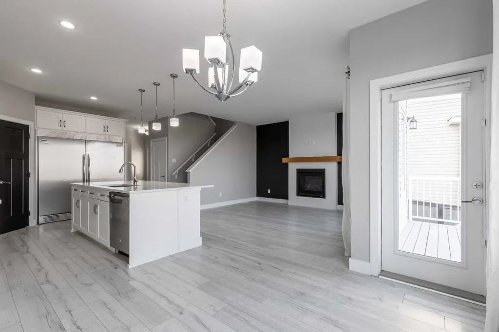 263 Northlander Bend W
