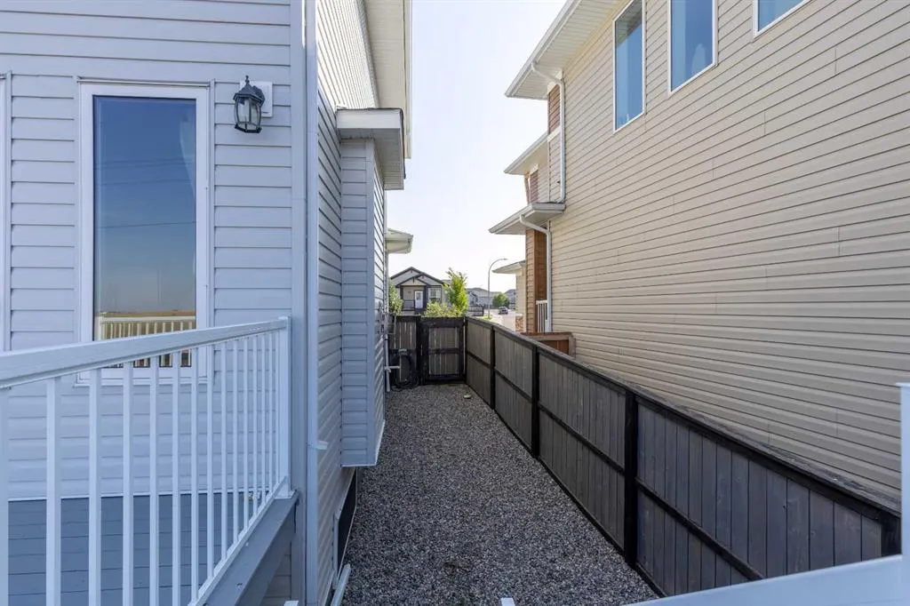 263 Northlander Bend W