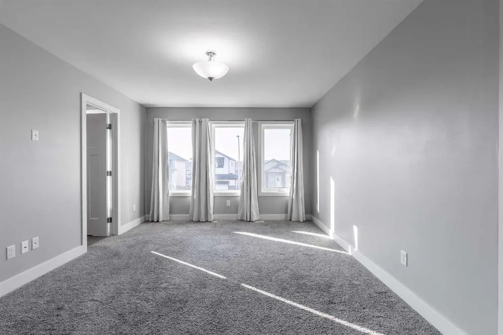 263 Northlander Bend W