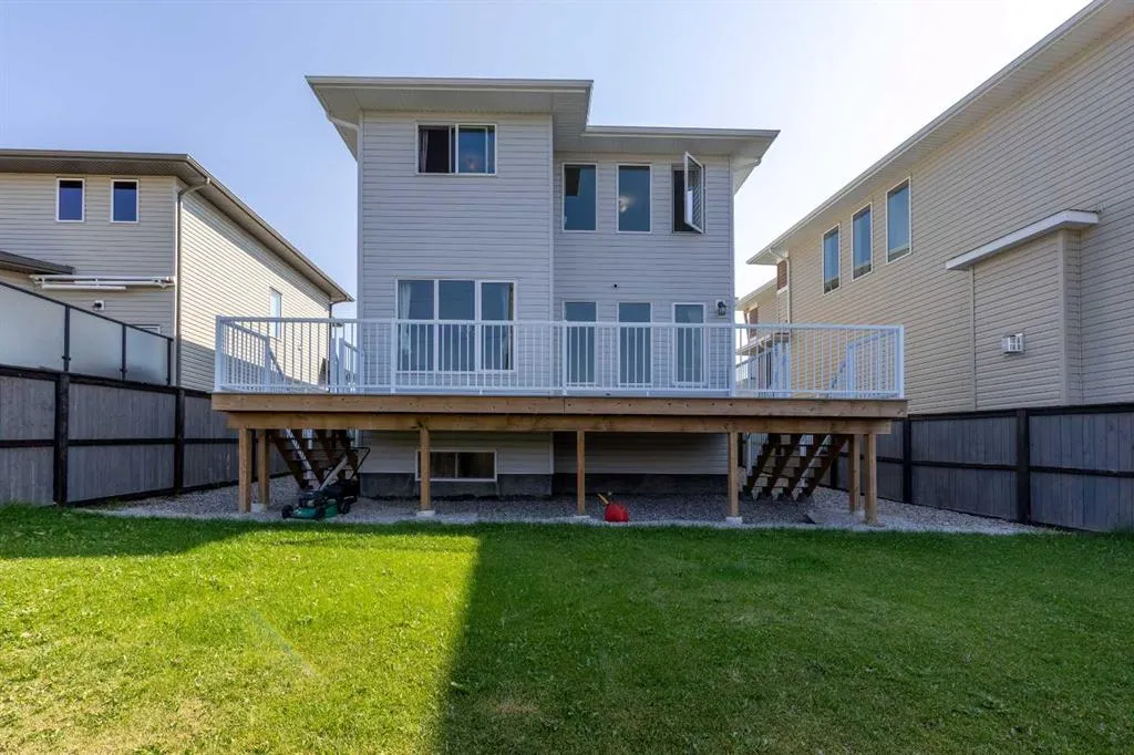 263 Northlander Bend W