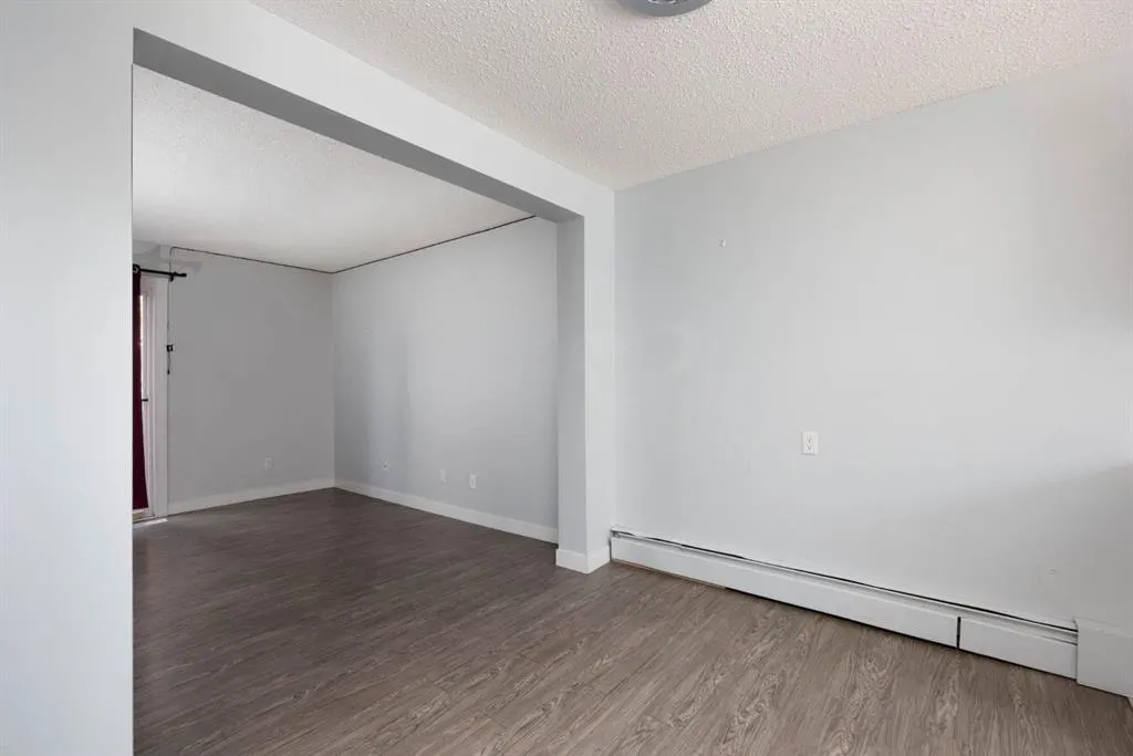 600 Signal Road, #402