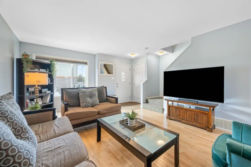4738 13 Street, #9