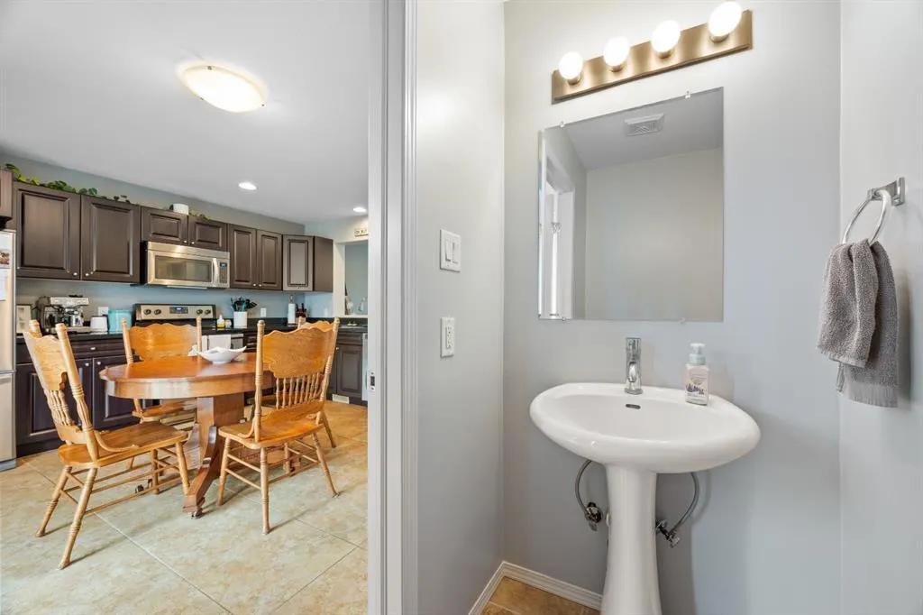 4738 13 Street, #9