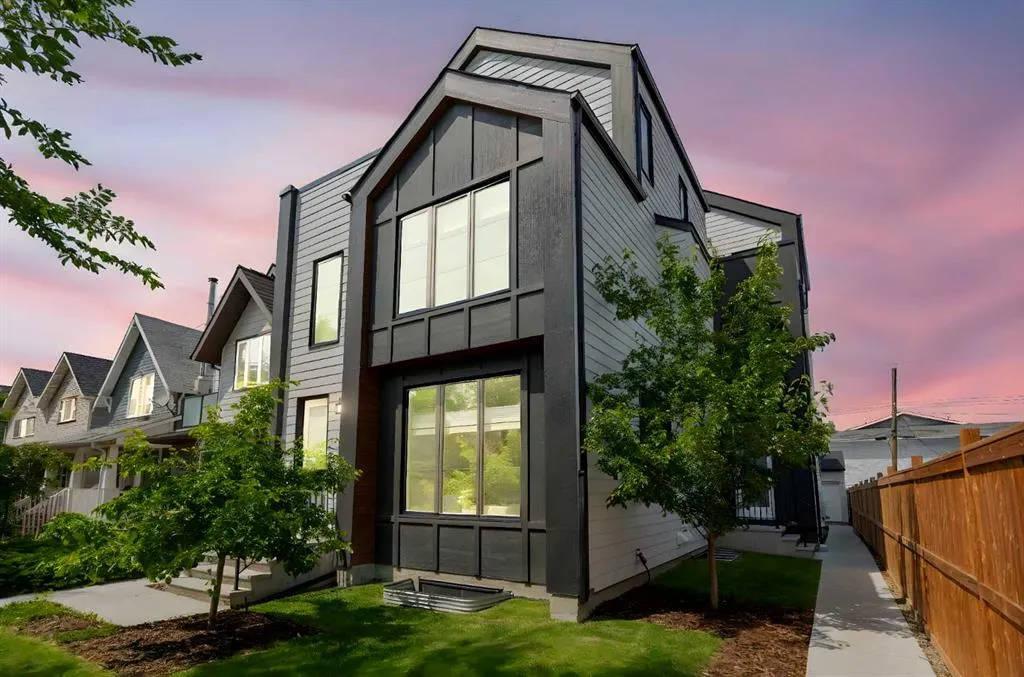 136 21 Avenue NE, #2